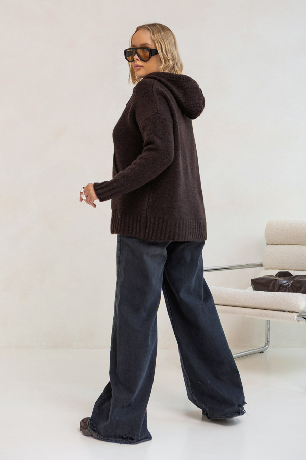 Sweter oversize z kapturem Kangurka Czekolada 2