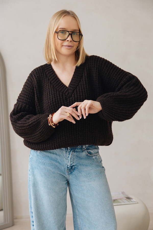 Sweter z dekoltem w serek Isabella Czekolada 4