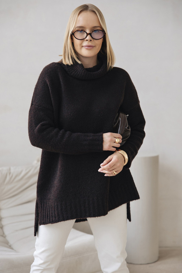Sweter oversize golfem Anna Czekolada 4