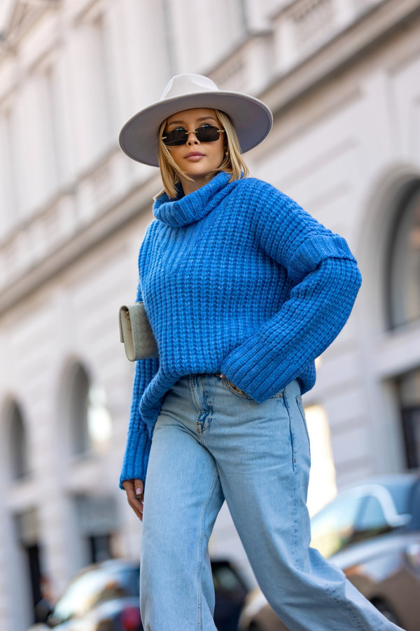 Sweter oversize z golfem Rosso Niebieski 1