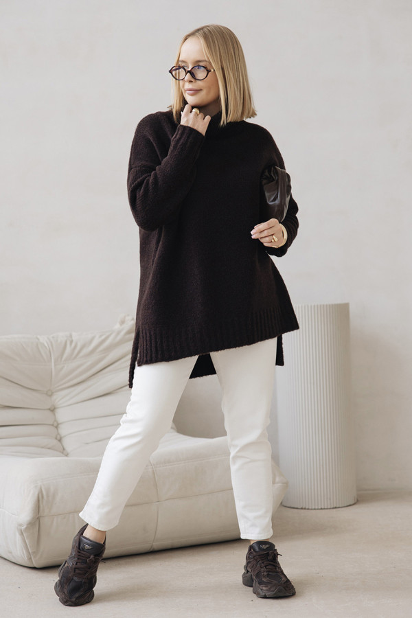 Sweter oversize golfem Anna Czekolada 2